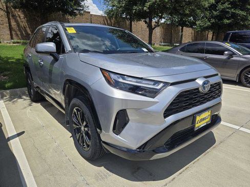 Certified 2024 Toyota RAV4 SE w/ Convenience Package AWD/4WD image 1