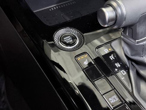 Used 2023 Kia Niro EX image 29