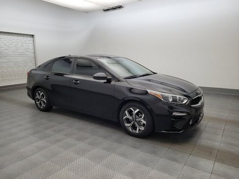 Used 2019 Kia Forte LXS FWD image 11