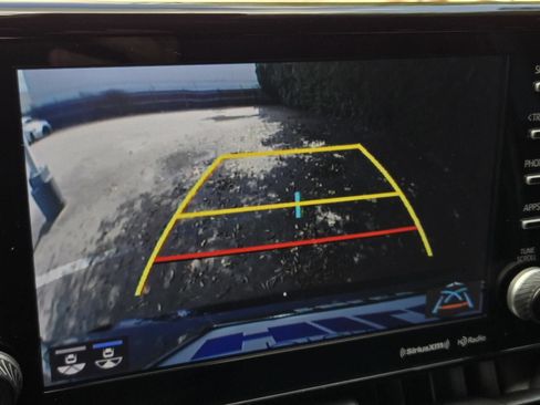Used 2022 Toyota RAV4 XSE AWD/4WD image 25