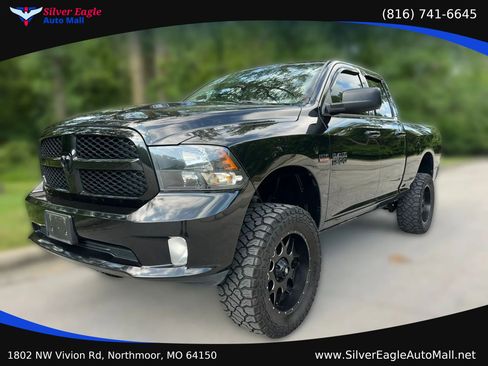 Used 2016 RAM 1500 Express w/ Black Ram 1500 Express Group AWD/4WD image 1