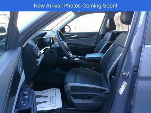 Used 2024 Volkswagen Atlas Peak Edition SEL image 24