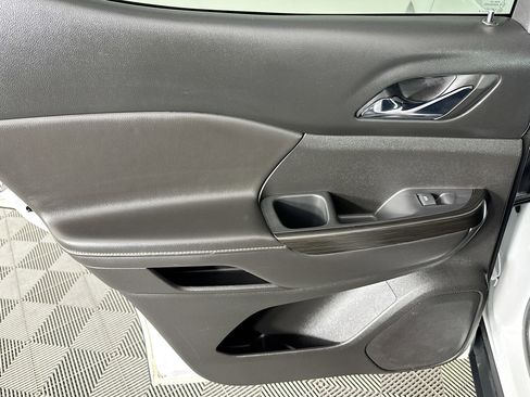 Used 2018 GMC Acadia SLT image 27