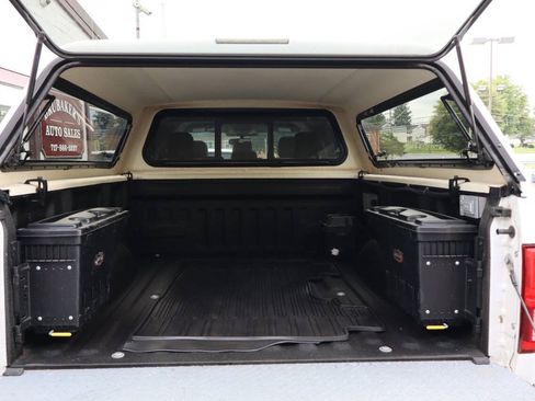 Used 2019 Ford F150 Lariat AWD/4WD image 4