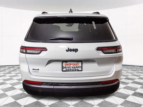 New 2025 Jeep Grand Cherokee L Altitude image 9