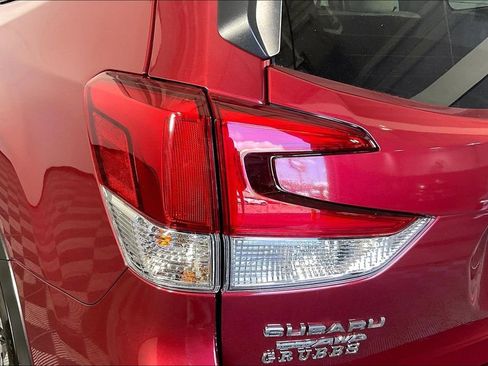 Used 2024 Subaru Forester Premium AWD/4WD image 40