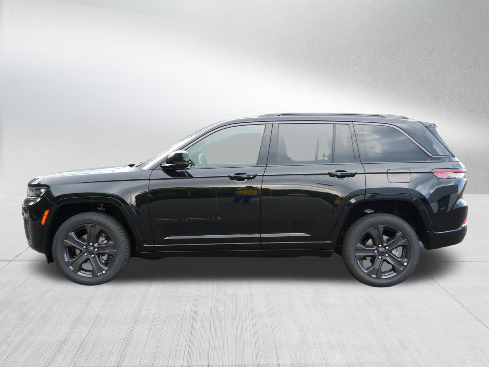 New 2027 Jeep Grand Cherokee Limited AWD/4WD image 4