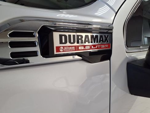 Used 2024 GMC Sierra 2500 Denali w/ Denali Reserve Package AWD/4WD image 5