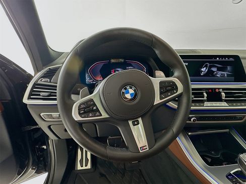 Used 2022 BMW X5 xDrive40i w/ M Sport Package image 12