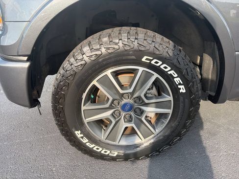 Used 2016 Ford F150 XLT w/ Equipment Group 302A Luxury AWD/4WD image 2