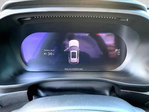 Used 2022 Volvo XC40 P8 Recharge Plus image 20