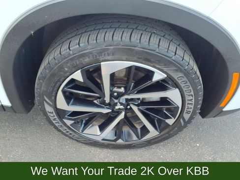 Used 2022 Mitsubishi Outlander ES image 27