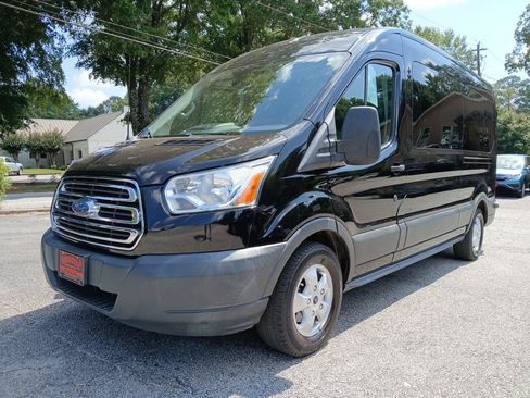 Used 2018 Ford Transit 350 XLT RWD image 2