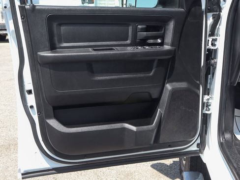 Used 2022 RAM 3500 Tradesman w/ Chrome Appearance Group image 17