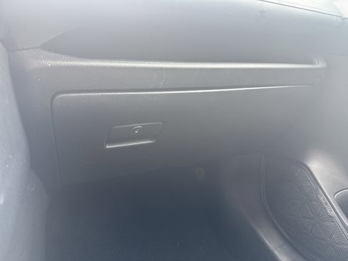 Certified 2025 Toyota RAV4 LE AWD/4WD image 25