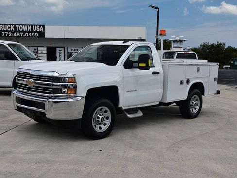 Used 2016 Chevrolet Silverado 3500 W/T RWD image 3