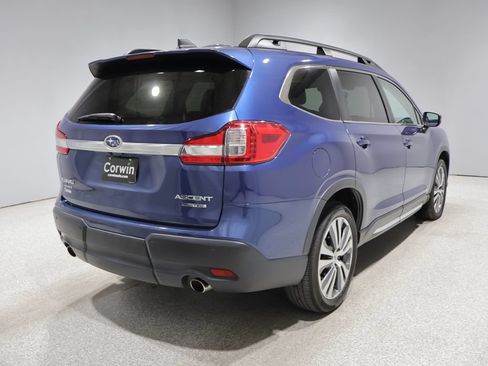 Used 2022 Subaru Ascent Limited w/ Technology Package AWD/4WD image 2