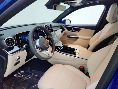 New 2026 Mercedes-Benz GLC 300 image 16