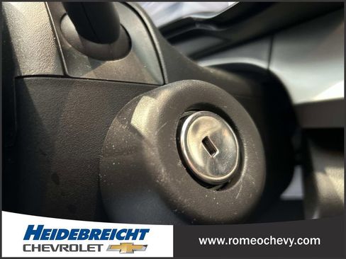 Used 2024 Chevrolet Trax RS w/ Driver Confidence Package FWD image 28