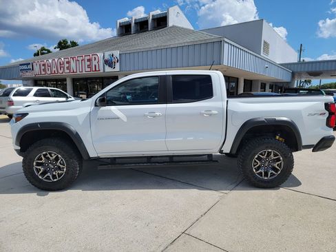 Used 2026 Chevrolet Colorado ZR2 image 2