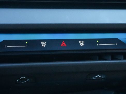 Used 2025 BMW X3 M50 image 24