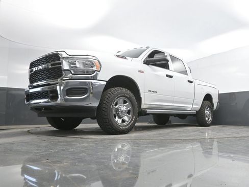 Used 2021 RAM 2500 Tradesman w/ Chrome Appearance Group AWD/4WD image 40