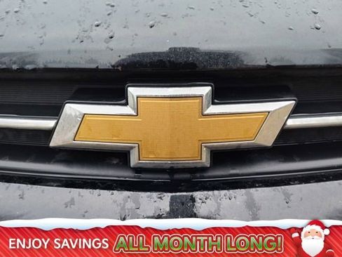 Used 2018 Chevrolet Trax LT w/ Sun & Sound Package image 7