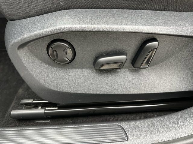 Certified 2024 Volkswagen Taos SE AWD/4WD image 13