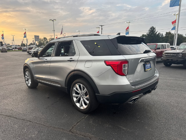 Certified 2023 Ford Explorer Platinum w/ Technology Package AWD/4WD image 5