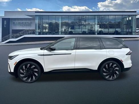 New 2026 Lincoln Nautilus Reserve AWD/4WD image 4