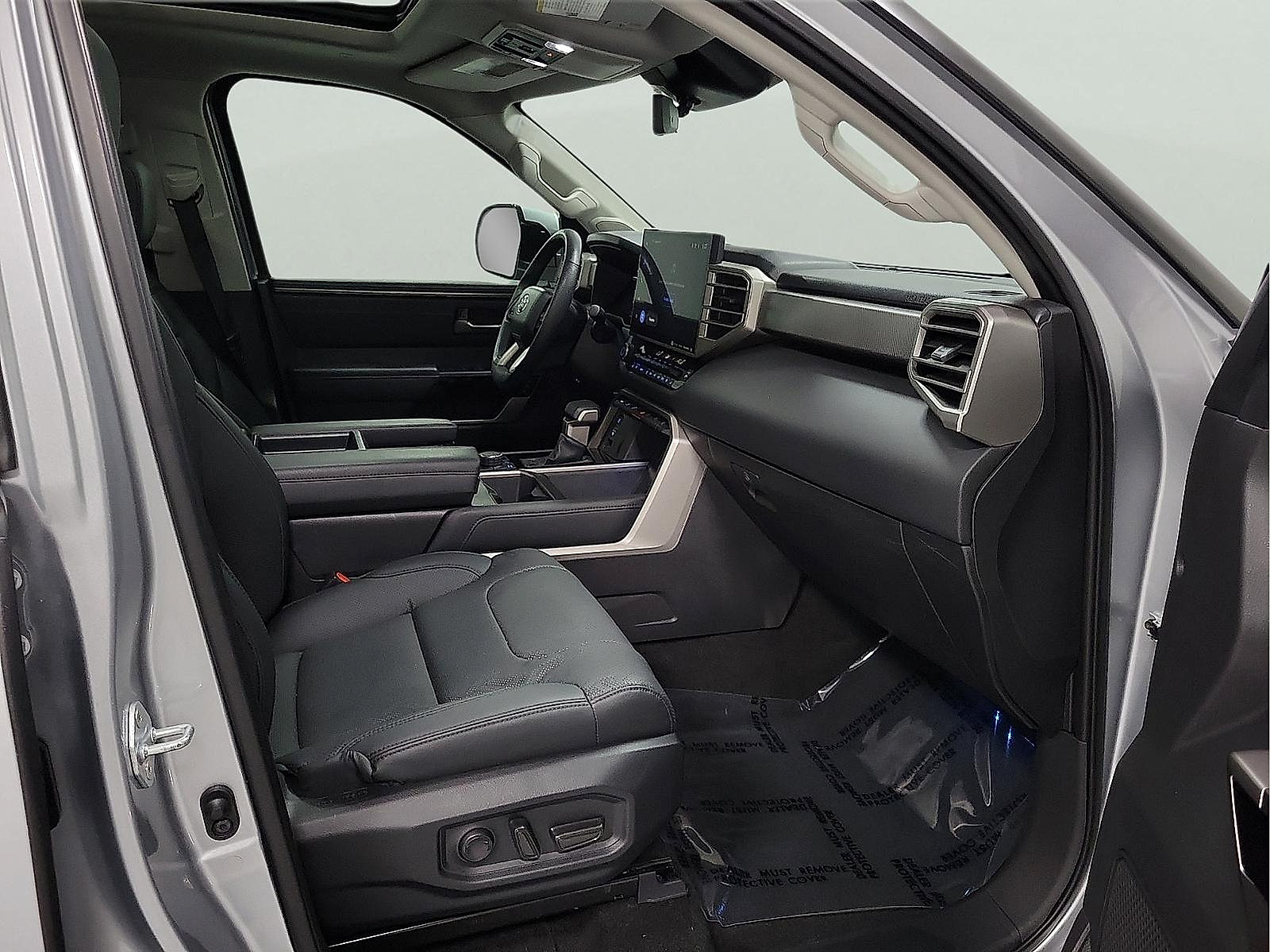 Used 2024 Toyota Tundra Limited AWD/4WD image 14
