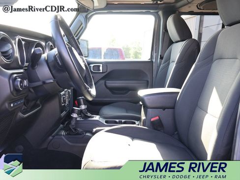 Used 2023 Jeep Wrangler Unlimited w/ Cold Weather Group AWD/4WD image 22