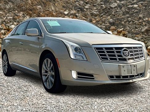 Used 2015 Cadillac XTS Luxury image 11