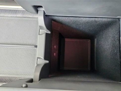 Used 2025 Rivian R1T Adventure image 50