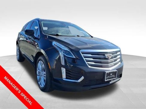 Used 2017 Cadillac XT5 Premium Luxury AWD/4WD image 3