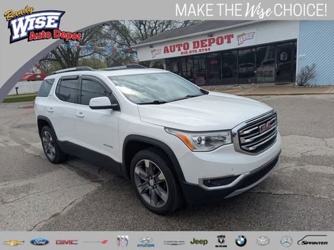 Used 2017 GMC Acadia SLT w/ LPO, Cargo Package FWD image 1