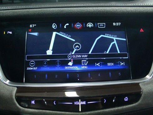 Used 2017 Cadillac XT5 Platinum image 11