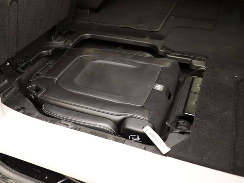 Used 2023 Chrysler Pacifica Touring-L FWD image 27