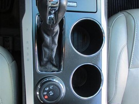 Used 2013 Ford Explorer XLT AWD/4WD image 36