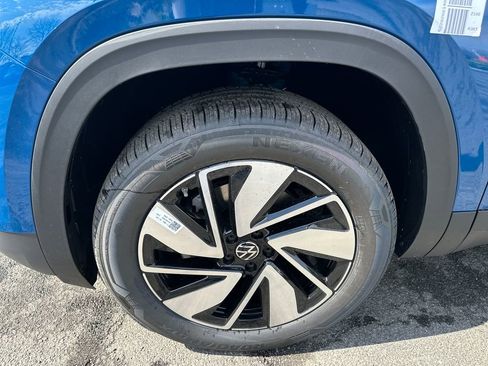 New 2026 Volkswagen Atlas SE AWD/4WD image 2