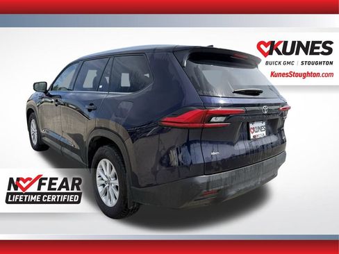 Used 2024 Toyota Grand Highlander AWD image 9
