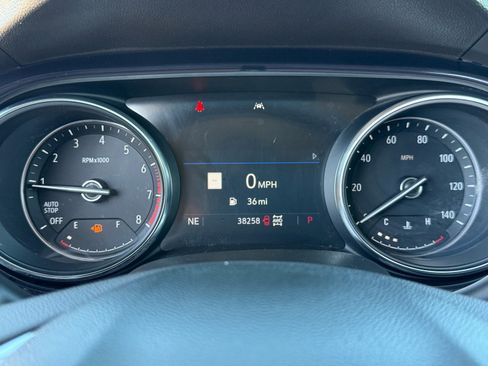 Used 2021 Buick Encore GX Essence w/ Advanced Technology Package image 16