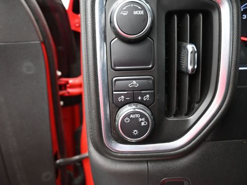 Used 2020 Chevrolet Silverado 1500 LT w/ Texas Edition image 9