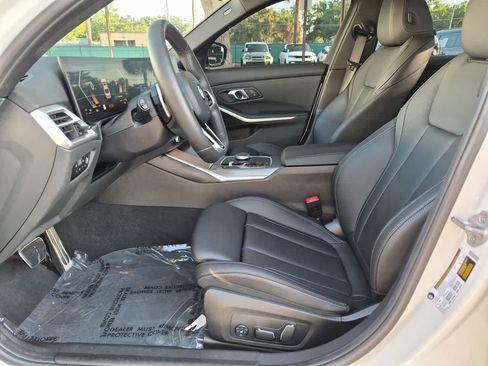 Used 2025 BMW 330i Sedan w/ M Sport Package RWD image 16