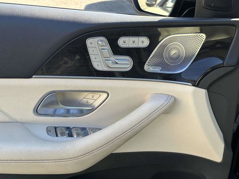 Used 2020 Mercedes-Benz GLS 580 4MATIC image 13