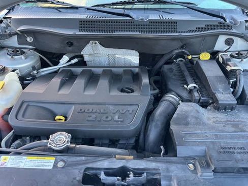 Used 2007 Dodge Caliber SXT image 32