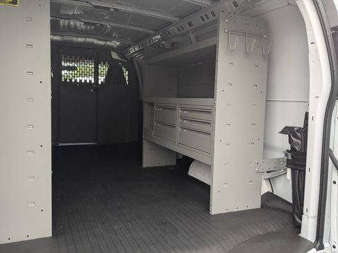 New 2025 GMC Savana 2500 Extended w/ Driver Convenience Package image 20