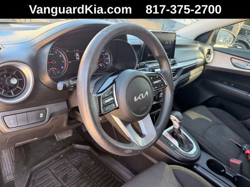 Certified 2022 Kia Forte LXS FWD image 13