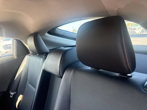 Certified 2024 Toyota Prius XLE FWD image 8