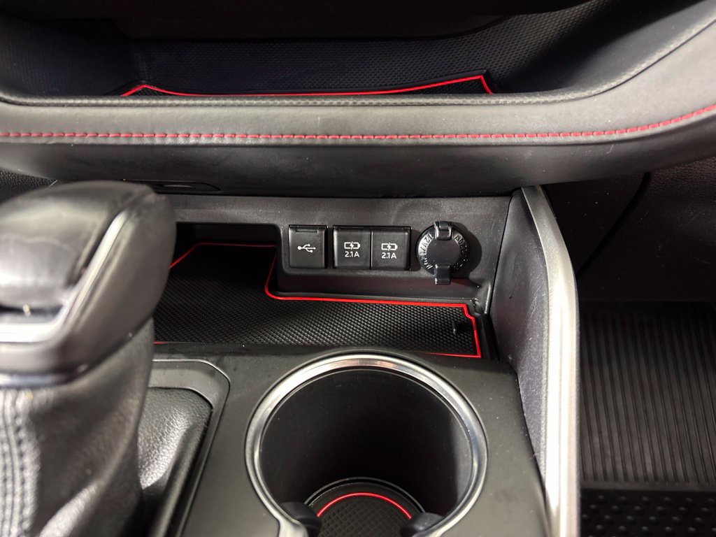 Used 2021 Toyota Highlander XSE FWD image 39
